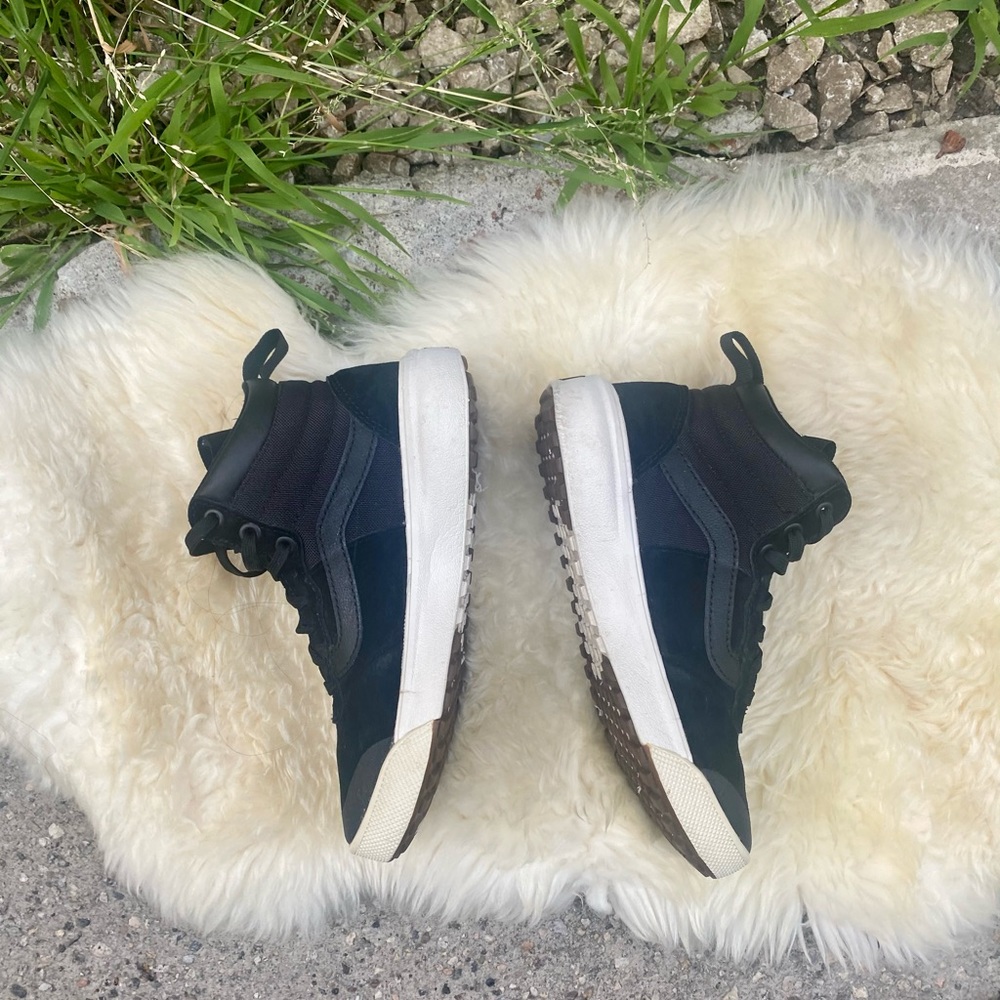 Vans Women's Authentic sneakers